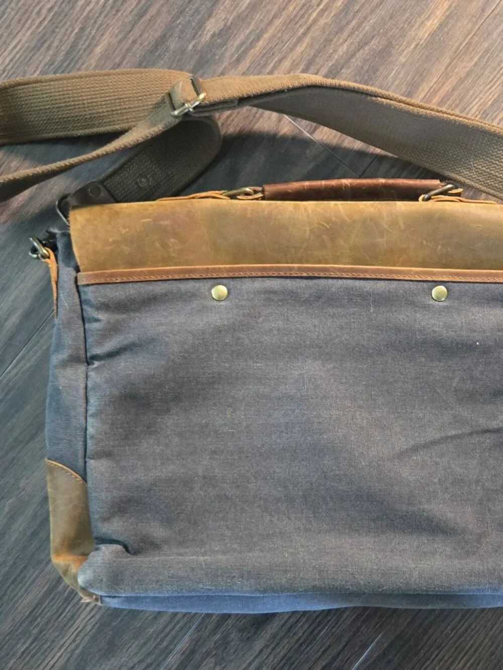 Vintage WOWBOX Washed Canvas & Leather Messenger Bag NWOT/UNISEX